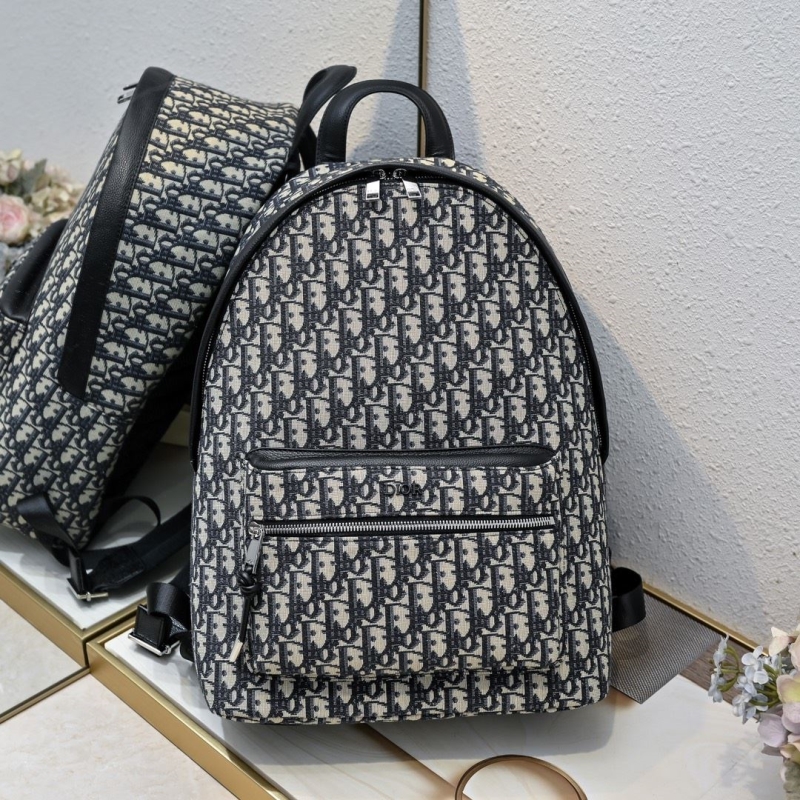 D*or backpacks